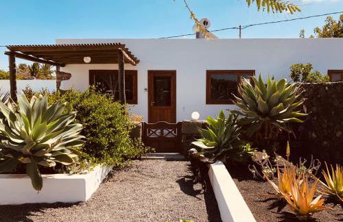 Bodega Botanica - Shared Pool - Central Island Location - 10 mins drive to Famara and La Santa - Foto 4