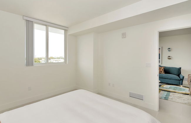 Roami at Grove 27 - Photo 53