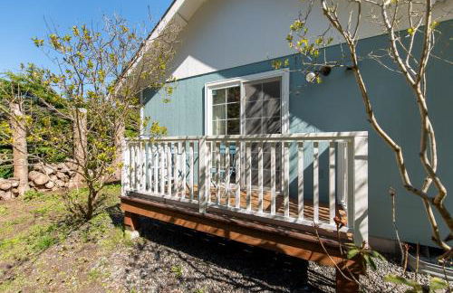 Sequim Escape with Gas Grill and Deck, Walk to Beach! - Foto 25