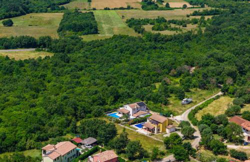 Villa Emely for 8 people near Porec with heated pool & jacuzzi - Foto 5