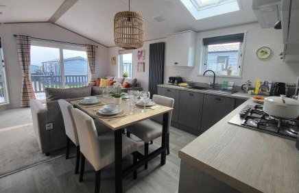 Honeycomb Lodge - Holiday Home 5 min from Padstow - Foto 5