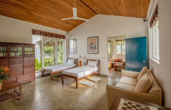 Spectacular Hilltop Beach Villa Located Next To A Surf Break - Photo 27