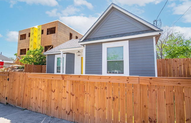 Charming 4BR 2BA Only 5 Mins Downtown Riverwalk - Foto 3