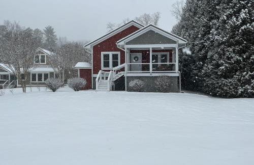 The Farmhouse at Wolfehaven - Foto 29