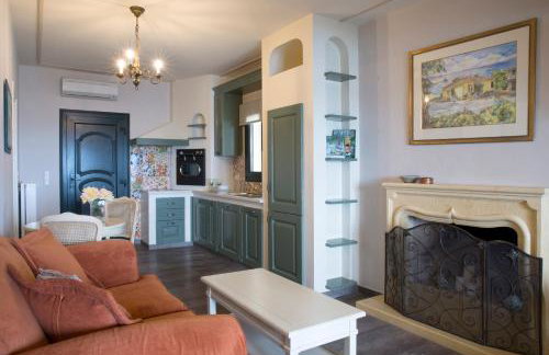 Avra Private Suites - Photo 55