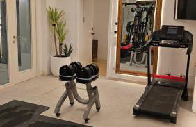 City Neubau Wohnung - Pool Gym Sauna extra buchbar - Foto 32