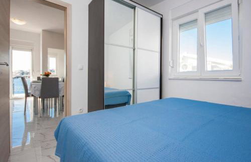 Apartments Happy Holiday - Photo 8