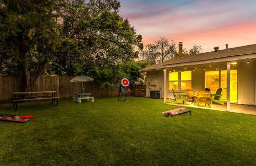 4BR Luxury Stay | 2 Kings | Near DT | Family+Games - Foto 8