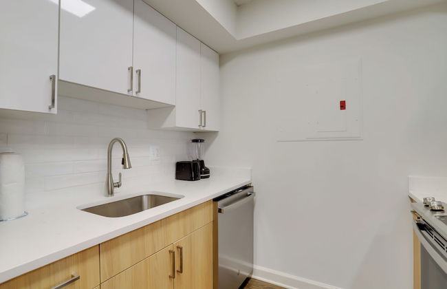 Metro-Friendly DC Apartments - Photo 68