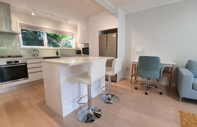 Herne Bay Gem Near Beach - Carpark - Foto 10