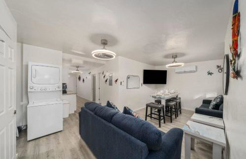 3BR 2BA Cozy Home with Jacuzzi Near Downtown - Foto 14