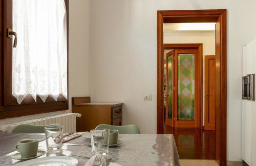 Palladio House, spaziosa elegante e centrale - Photo 15