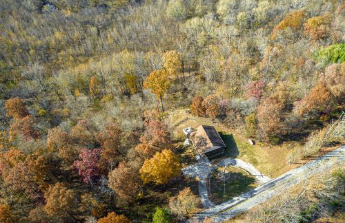 3BR Home w Hot Tub & Sunset Views Near SIUC - Foto 33