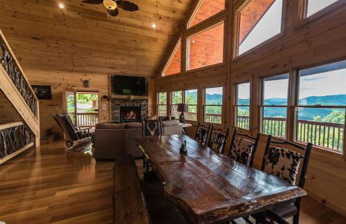 Majestic mountaintop cabin, hot tub, fireplaces - Foto 14