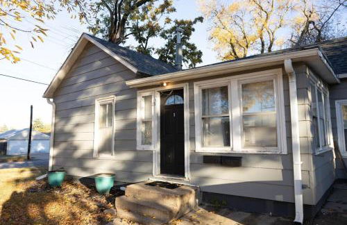 Sunshine Cottage 2 bedroom in duplex - Foto 1