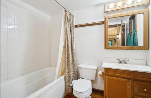 Perfect secluded 3 bedroom cozy getaway home Hawk Landing - Foto 17