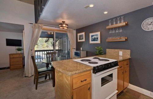 Ski Den - Steps to Mammoth Village! - Foto 18