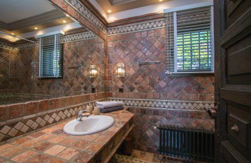 Authentic Andalucia - Photo 24