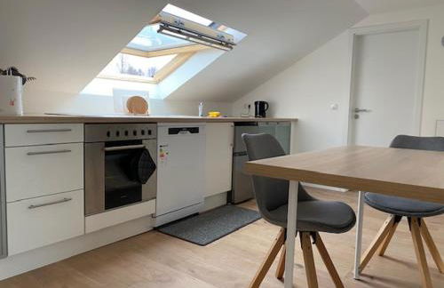 Luftige Dachwohnung mit besonderem Charme - Foto 1