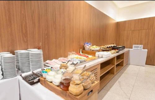 FLAT EXCLUSIVO DENTRO DO HOTEL RAMADÃ - Eixo Monumental - Foto 22