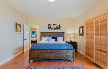 Hot Tub Fire Pit Game Room Amazing Deck Views Sky Canyon Lodge by AvantStay - Foto 38