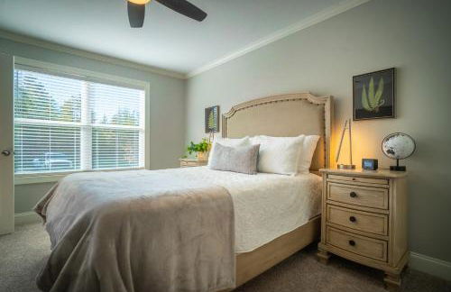 Par-Tee Haus I- Game Room & Hot Tub-Walk to Helen - Foto 38