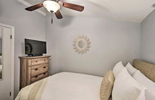 Beachy Lavallette Cottage with Outdoor Shower, Patio - Foto 17