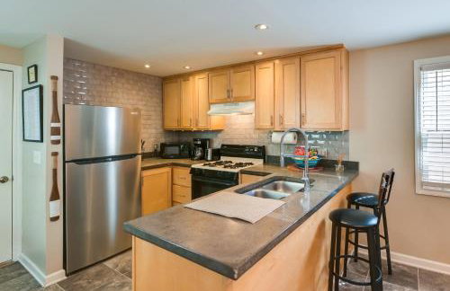 Walk to Parks and Dining Cozy Canandaigua Home! - Foto 10