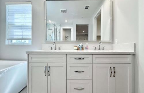 Marbella Lane Spacious 4BR Modern Family Home - Foto 25