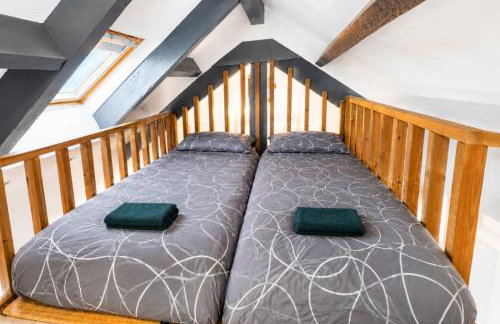 Loft avec Mezzanine - Vue Loing - Commerces à pied - Foto 6