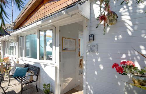 Lucy Lou, charming holiday bungalow in Devon - Photo 4
