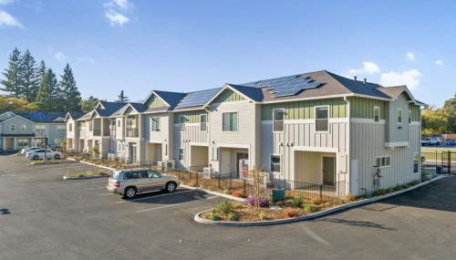 Modern Spacious Pool Apartment PET FRIENDLY - Photo 4