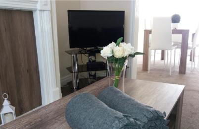 Home from Home near LFC & train station - Foto 13