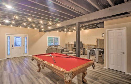 Lakeside Blue Eye Escape with Game Room and Hot Tub! - Foto 13