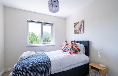 Luxury 3-Bedroom Escape, Timeless Charm, Near Monmouth Castle, Sleeps 6, Parking, Free WiFi - Foto 12