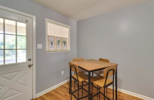 Walk to Dining and Shops Dtwn Brookhaven Home! - Foto 7