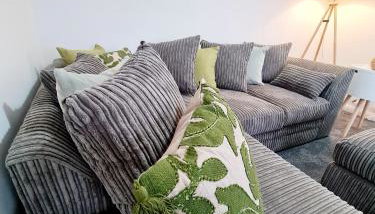 Modern 2 bedroom apartment in Historical Spa town - Foto 2