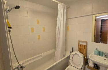 2 bedroom city centre apartment - Foto 16