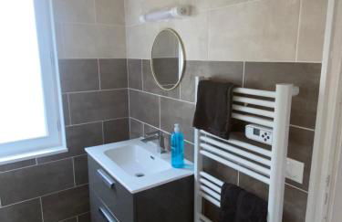 Iago city,appartement spacieux 2 chambres, hyper centre, aéroport et gare à proximité - Foto 38