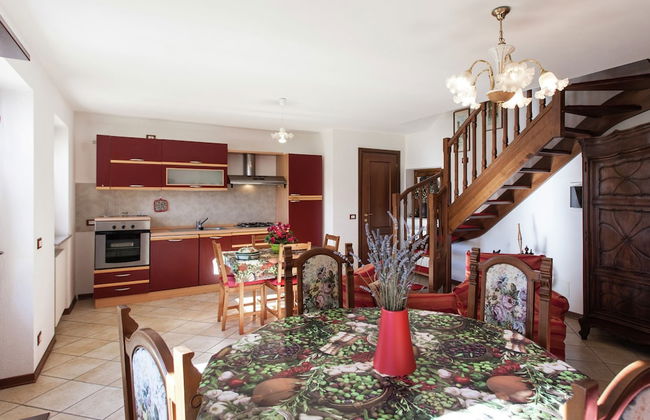 Apartment in Netro With Balcony and Views - Foto 9