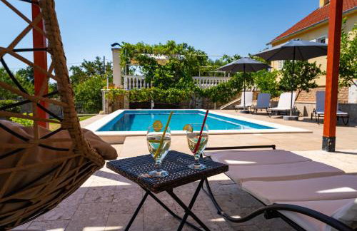 MY DALMATIA - Villa Sucic with private pool and mountain view - Foto 45