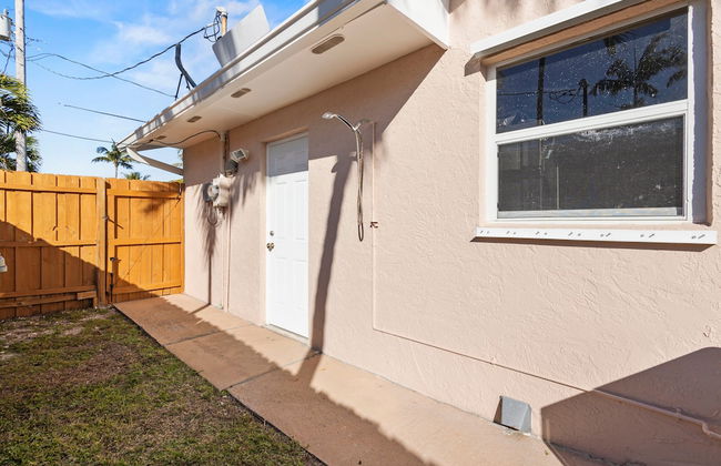 Ocean Song House - Photo 26