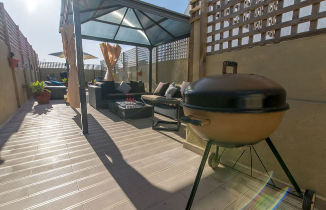 Charming Townhouse With Aircon Only 500m From the Marina and the Typical Market - Foto 18