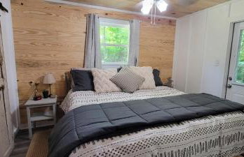 Creekside Cottage - Your Perfect Mountain Getaway! - Foto 10