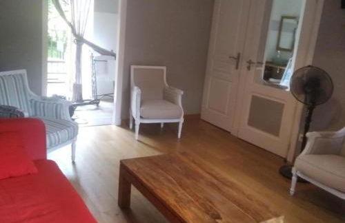 Maison confortable avec balcon au cœur de Cadouin, proche de Dordogne et grands sites touristiques - FR-1-616-196 - Foto 7