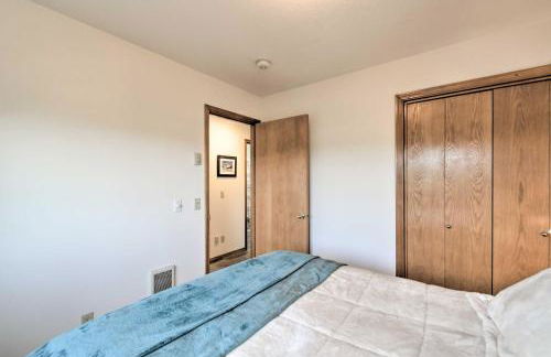 Pet-Friendly Ocean Park Home with Decks and View! - Foto 27