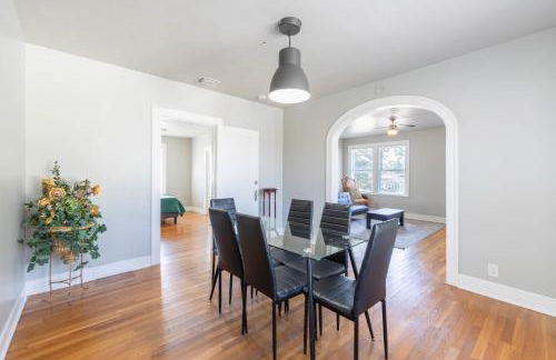 Luxurious 6 bedroom villa near downtown - Foto 38