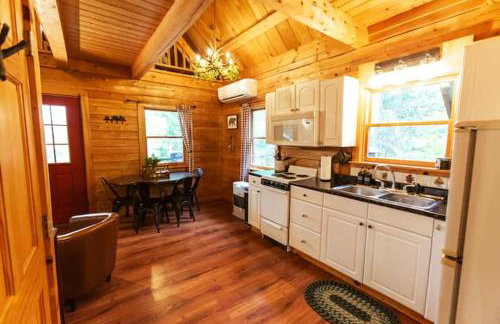 Enchanted Forest Cabin - Foto 14