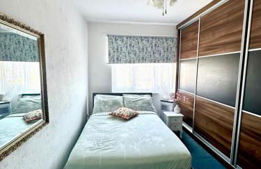 Luxury House in Ilford 21 minute Train journey from Central London - Foto 33