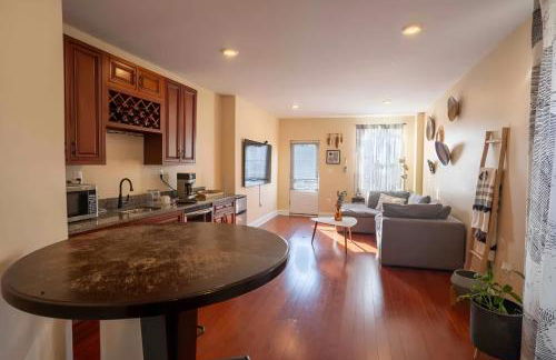 Modern Retreat Near John Hopkins Central Location! - Foto 4